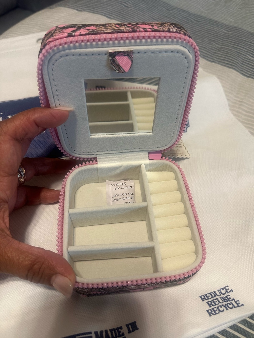 Simply Southern  Travel Jewelry Box
Case - Picture 4 of 8